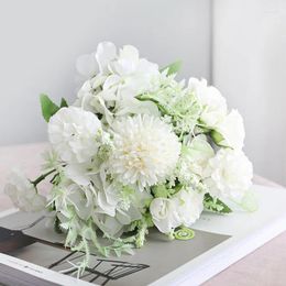 Decorative Flowers Deokey White Rose Artificial Flower Bundle Bridal Head Combination Wedding DIY Decoration