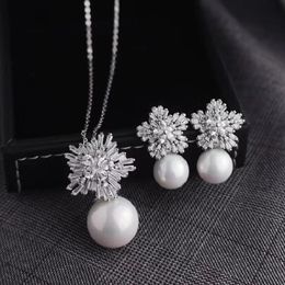 Stud SUGO Classic Fashion Snowflake Zircon with Pearl Earrings Necklaces Jewellery Sets for Elegant Women Dinner Accessories 231109