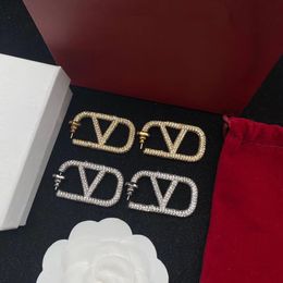 Designer Women v Letter Stud örhängen mode snigel hjärtaformad pärlkristall guld dubbel sier smycken klassiker