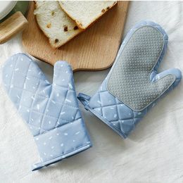 Oven Mitts 2pcs Microwave Glove Houshold Non-slip Cotton BBQ Oven Mitts Baking Gloves Heat Resistant Kitchen Potholders Silicone Oven Mitts 231109