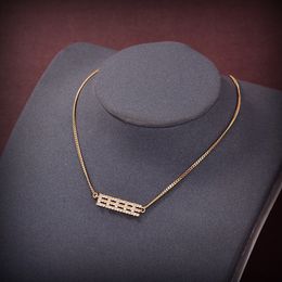 F Necklaces F Necklace square pendant Jewelry Luxury Designer Pendant Necklaces F Letter Jewelry Gold Plated Crystal Rhinestone Necklace Women Christmas gift