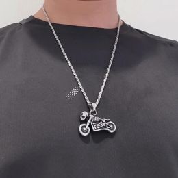 Pendant Necklaces Motorcycle Skull Necklace Stainless Steel Gothic Style Jewelry Accessories Skeleton Halloween Gift