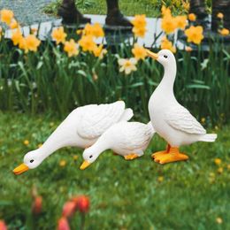 Garden Decorations 3 Pieces Outdoor Statue Duck Sculpture Simulation Resin Figures Yard