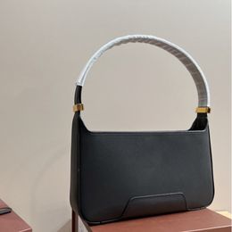 Designer Handbag Women's One Shoulder Bag Fashion Chain Bag Alphabet Locking Buckle Leather Bag Black Clamshell Luxury Premium Matte Envelope Bag Purse