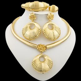 Stud African 18k Gold Plated Jewellery Set for Women Hoop Earrings and Pendant Italian Colour Weddings Bangle Ring Jewellery 231109