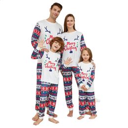 Family Matching Outfits 2024 Christmas Pyjamas Adult Kid Clothes Set Baby Rompers Casual Sleepwear Xmas Look Pyjamas 231109