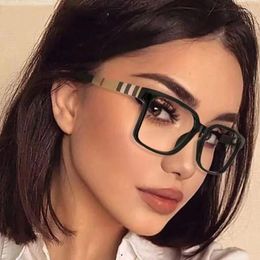 Sunglasses Vintage Square Anti Blue Light Optical TR90 Glasses Frames Women For Men Designer Classic Stripe Eyeglasses WU0W