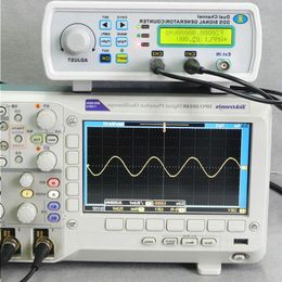 Digital DDS Dual-channel Signal Source Generator Arbitrary Waveform Frequency Metre 200MSa/s 6MHz Kqxgv