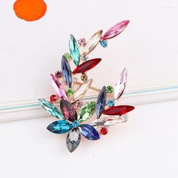 Brooches Pins TODOX Brooch 2023 Colourful Fashion Beauty Women Gold Zinc Alloy Green Crystal Flower Lady Party Gift For Man Roya22