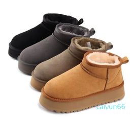 Man Women Boot Ankle Platform snow Boots Designer Woman Fluffy Winter keep warm Booties with box