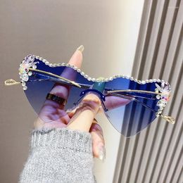 Sunglasses Love Heart Shaped Women Rimless One Piece With Rhinestone Men Y2k Cute Crystal Gradient Lens Sun Glasses Metal Frame