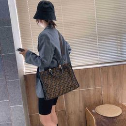 MBSQHNA&2023 new style, very fashionable, exclusive messenger bag