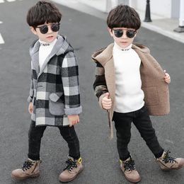 Mantel Herbst Winter Kinder Jungen Kleidung Wolle Kapuze Kleinkind Mantel kleine Kleidung Mode Plüsch Plaid Top niedliche Kinder Mantel Windjacke 231108