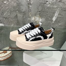 Canvas shoes women&#039;s thick-soled old beggars low-top shoes 2023 new spring and autumn flat bottom all-match sports casual sneakers