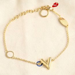 Designer Bracelet for Woman Flower Element with Chain Tail Original Letter Bracelets Fashion Supply AGG2