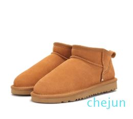 Mini snow boots Australia Sheepskin Short Ankle Soft comfortable keep warm Boot with card dustbag