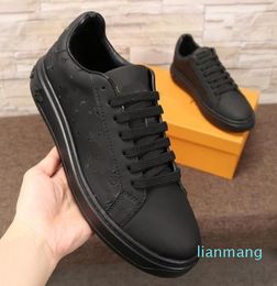 High quality luxury designer Men's casual shoes ultra-light foamed outsole wear-resistant and comfortableare