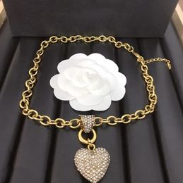 Designer Women Necklace Crystal Heart-Shaped Pendant Necklace Luxury Brand Women Wedding Party Jewellery Necklaces Birthday Gift Accessories Wholesale