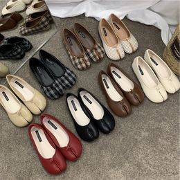 Dress Shoes Bailamo Flats Tabi Ninja Woman Microfiber Leather Comfy Split Toe Slippers Soft Bottom Loafers Solid Brief La 230408