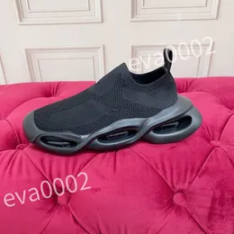 New Casual Fashion shoe Designer Men Woman luxury Colours and styles Breathable Designer Massage Outdoor air Sports Trainers shoes fengda1 230204