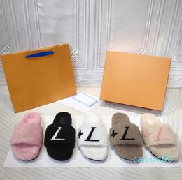 Plush Slippers Sherpa Sandals Flip Flops Female Slides Alphabet Shoes Winter Flat Sandals Solid Colour Fuzzy Fluffy Slippers Women Shoes