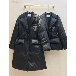 Parkas Coats 디자이너 PPDDA PRDA P 가족 22 가을/겨울 뉴 클래식 나일론 삼각형 대형 포켓 슈트 칼라 벨트 조절 가능한 다목적 면화 코트