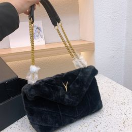 Fashions Lamb Wool Handbags for Womens Winter Chain Shoulder Bag Crossbody Gold Letter Top Fur Totes with Box 231206