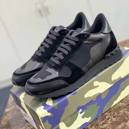 Luxury suede running shoes sneakers men's shoes Valentin rivet plaid nail flat shoes Camouflage tennis shoes black lace-up sneakers casual shoes suede shoes.