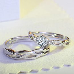 Cluster Rings Luxury Crystal Simple Round Zircon Couple Ring For Women Men Romantic Fashion Crown Cross Design Engagement Wedding Jewellery