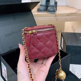 Womens Designer Lambskin Mini Cosmetic Case Box Bags With Crush Gold Ball Metal Matelasse Chain Crossbody Shoulder Tiny Vanity6