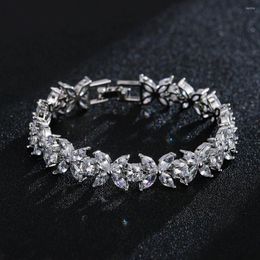Bangle Honghong Ms. Platinum-Plated Butterfly Flower Water Drop-Shaped 3A Zircon Bracelet High-Quality Shiny Dating Holiday Gifts
