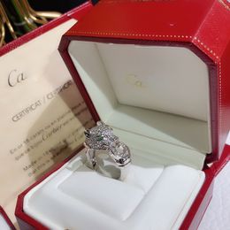 Luksusowy zestaw projektantów Diamond Lopard Pierścień 6-10 Rozmiar Spersonalizowany paznokcie Moda Wszechstronna unisex Temperament Pierścień Wysokiej klasy moda