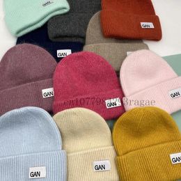 Berets 2023 Solid Knitted Beanies Caps For Women Warm Man Letter Cloth Thick Designer Hat Autumn Winter Outdoor Sport Cap