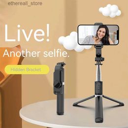 Selfie Monopods Q02 New Portable Bluetooth Oneness Selfie Stick Mobile Live Streaming Bracket Q231110