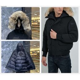 Mens Puffer Jacket Designer Down Jacket Real Wolf Fur Hooded Thickening Warm Sports Coat Windproof Waterproof parker coats Men Jackets Sleek Classic Parkas