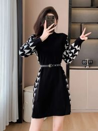 Casual Dresses New French Luxury Style Elegant Black/White Plaid Knitted Dress For Women Round Neck Long Sleeve Sweater Short Dresses 2024