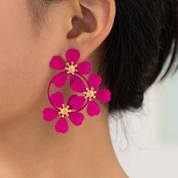 Fashionable and Exaggerated Retro Flower Earrings for Women, Popular Street Shooting, and High Grade Camellia Earrings for Small Audiences