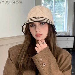 Wide Brim Hats Bucket Hats Ladies' Knitted Fisherman's Hat in Autumn and Winter is Stylish and Simple and Outdoor Warm and Windproof Leisure Hat. YQ231110