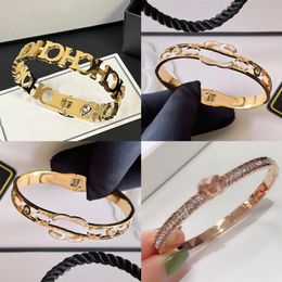 Designer Bracelet Bangle Luxury Style Womens Wrist Jewellery 18k Gold Plated Patterned Leather Chain Diamond Letter Inlaid Stainless steel Waterproof Non Fade Gift