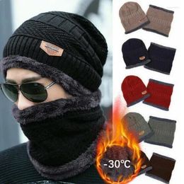 Berets Autumn And Winter Warm Fashion Piece Men's Flat Brim Round Top Neck Protector Hat One Multi Color