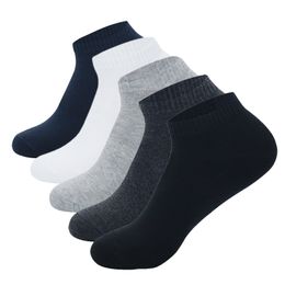 Men's Socks 5 Pairs Low Cut Men Socks Solid Colour Black White Breathable Cotton Socks Male Sport Short Socks Business Women Men 230410