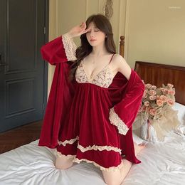 Women's Sleepwear 2023 Winter 2PCS Sexy Lace Thick Warm Gold Velvet Nightgowns Robes Sets For Women Korean Bathrobes Night Dress Nighty