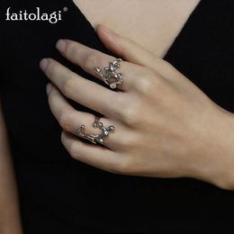 Band Rings Kroean Irregular Liquid Metal Lava for Women Creative Geometric Hollow Open Ring Branches Texture Trendy Jewellery 230410