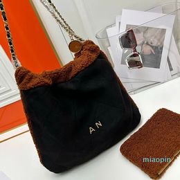 2024-Womens shoulder bag designer bag crossbody deluxe lamb plush tote plush small fragrance large capacity plush womens