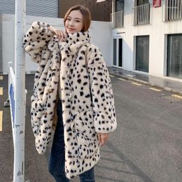 Women's Fur Spot Imitation Rex Mao Velvet Coat Long Occupation Loose Winter Horn Button Coat.