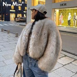 Women s Fur Faux Iconic Street Fashion Week Luxury Brand Gardient Cropped Coat Women Winter 2023 Cool Girls Fluffy Short Jacket 231110