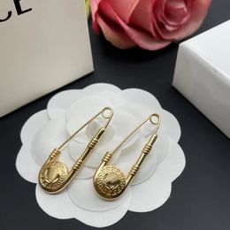 New Fashion Luxurious Sets Stereoscopic Butterfly Ladybug Women Bracelet Necklace Brooch Stud Earring Hairpin Sets Brass Wedding banquet Designer Jewelry Gift 88