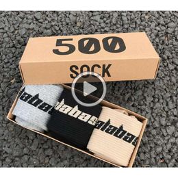 SEASON 6 CALABASAS Skateboard Fashion Mens Letter Printed Socks Sports Socks Sockings Hip Hop 01I2