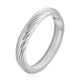 Bangle Beautiful Minimalist Alloy Embossment Oval Cuff Bracelets Statement Exquisite For Women Girls Fashion Engagement Jewellery