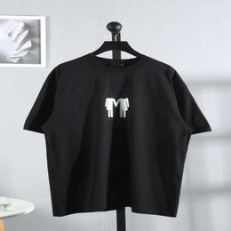 2023 New Women's High quality tshirt Shirt version family sleeve holding hands duo cartoon pattern flag printed T-shirt